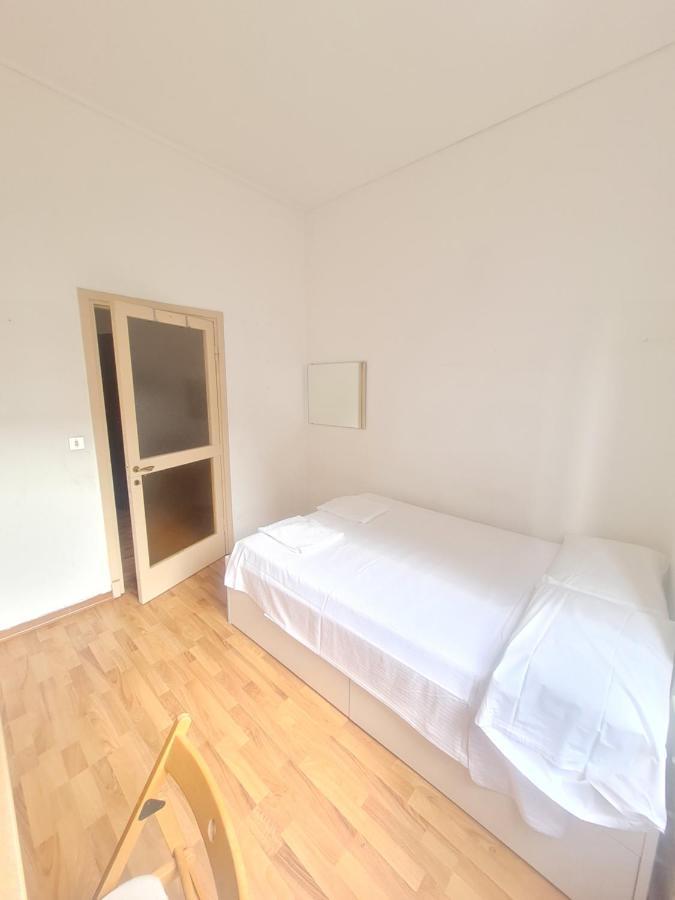 Santa Maria Valle Apartment Milan Exterior photo